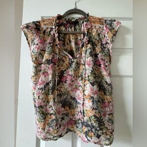 Ranna Gill floral short sleeve blouse with embroidered detail size M